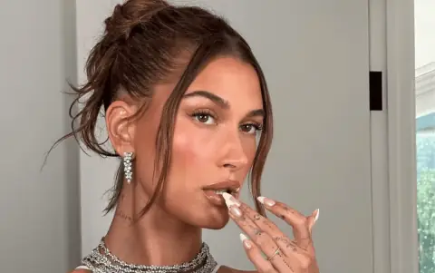 Every Hailey Bieber Nail Look That Had the Internet Obsessed